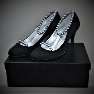 Princess CHANEL black satin heels